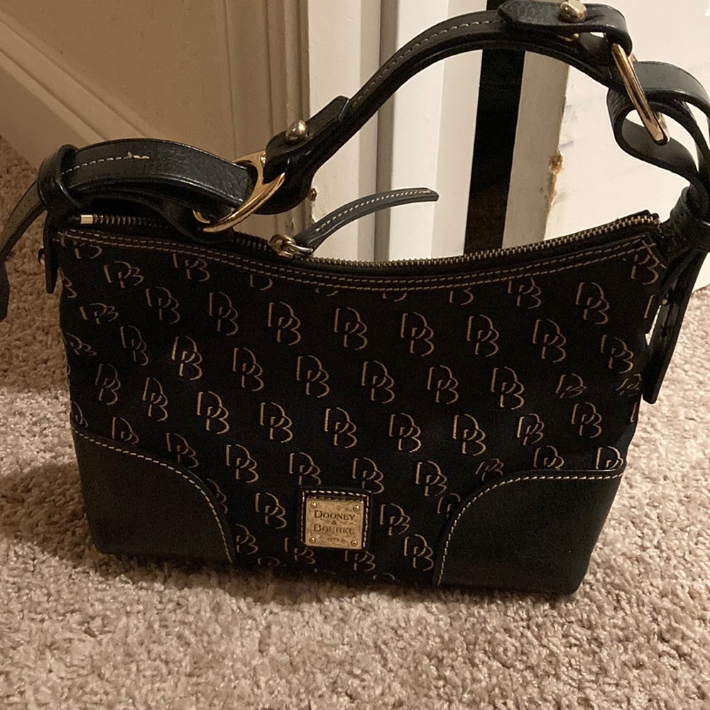 Dooney & Bourke bag